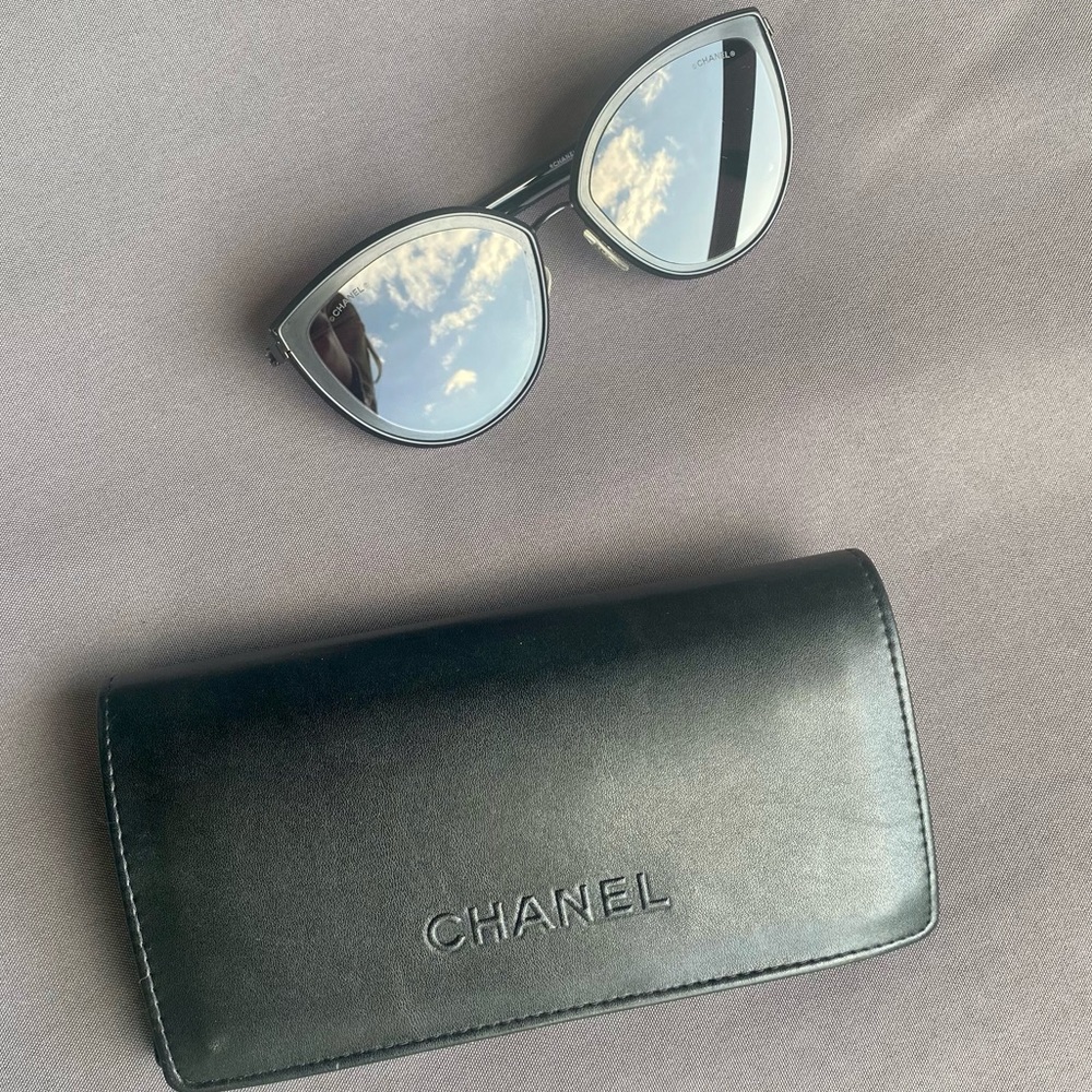 CHANEL CAT EYE SUNGLASSES & CASE